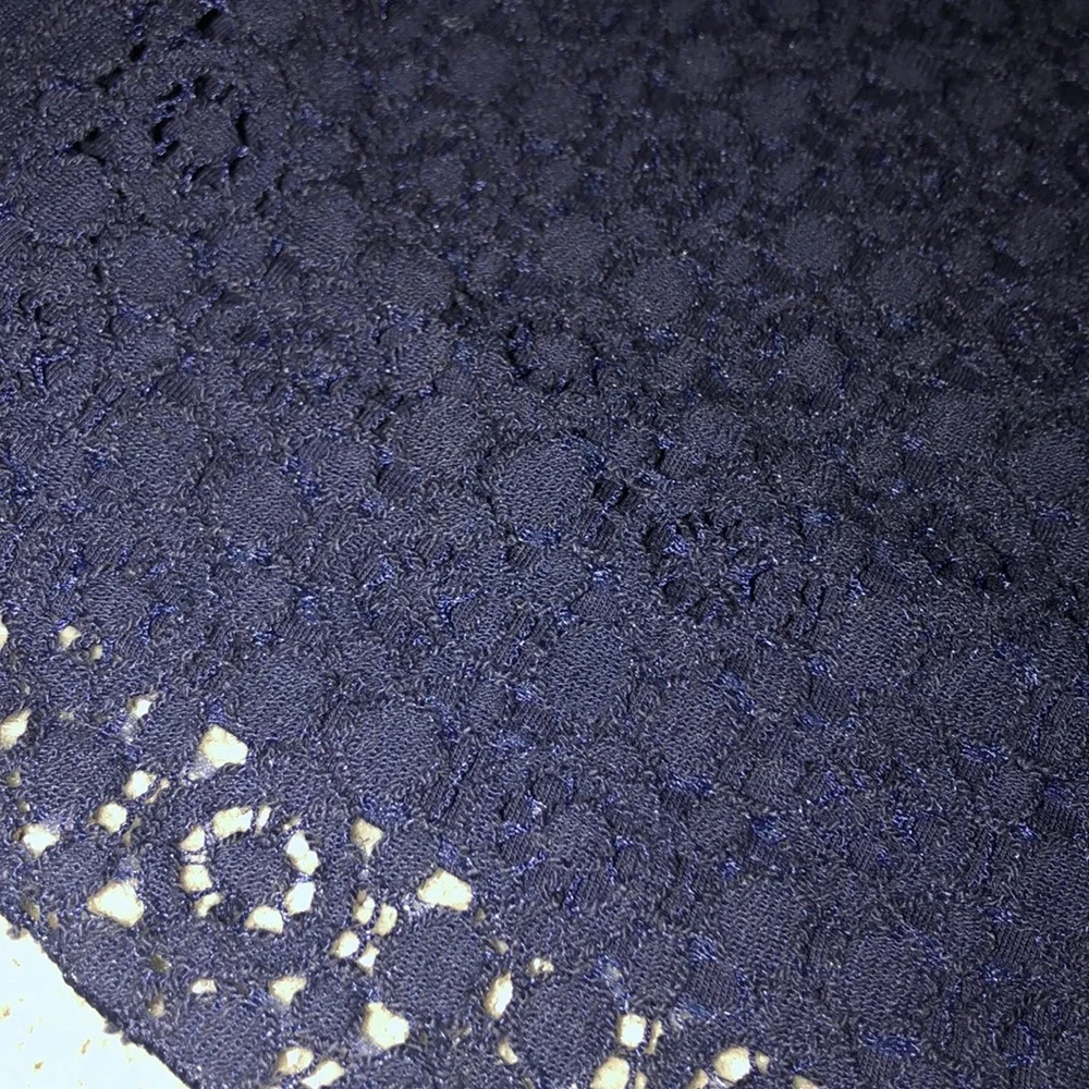 Gap Navy lace tank - Picture 2 of 7